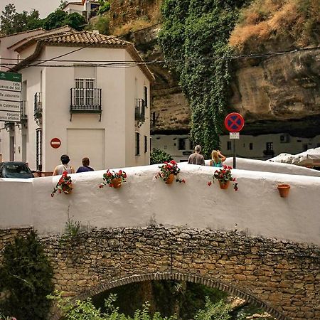 Апартаменты La Casa Del Rio Setenil De Las Bodegas Экстерьер фото