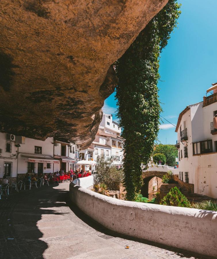 Апартаменты La Casa Del Rio Setenil De Las Bodegas Экстерьер фото