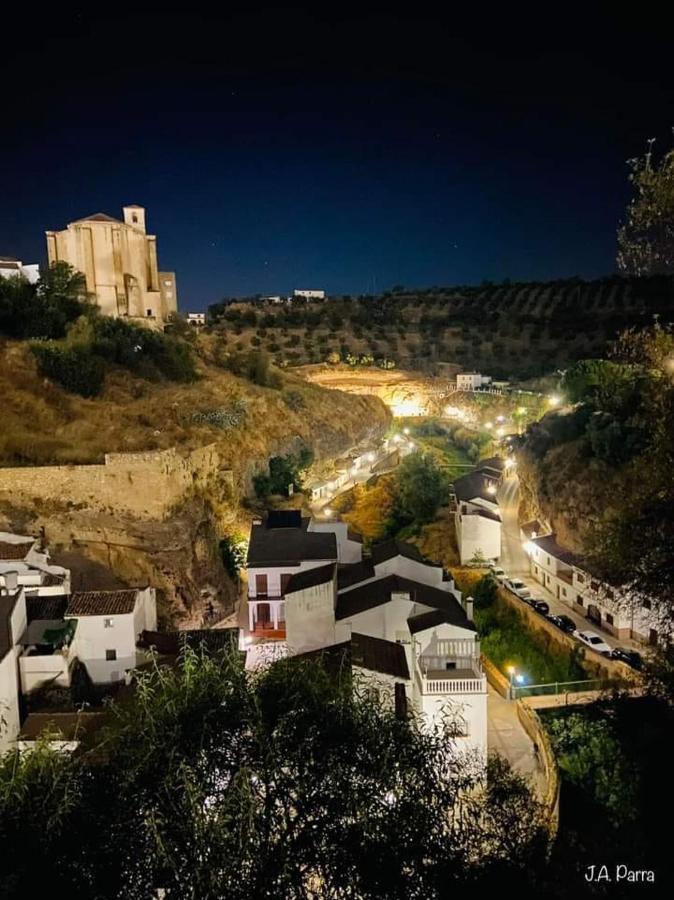 Апартаменты La Casa Del Rio Setenil De Las Bodegas Экстерьер фото