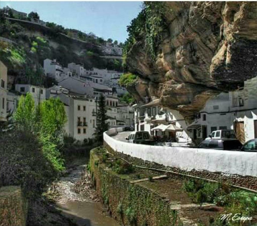 Апартаменты La Casa Del Rio Setenil De Las Bodegas Экстерьер фото