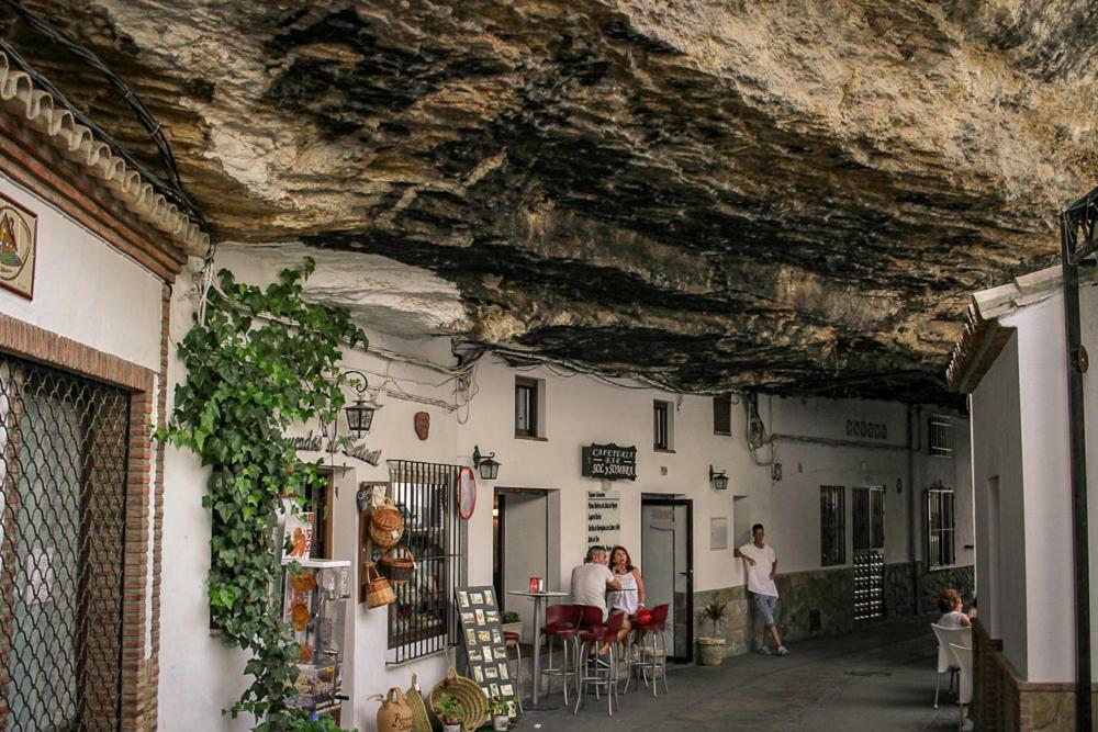 Апартаменты La Casa Del Rio Setenil De Las Bodegas Экстерьер фото