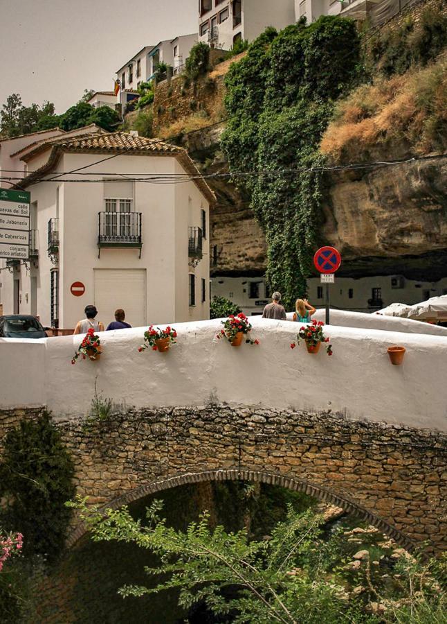 Апартаменты La Casa Del Rio Setenil De Las Bodegas Экстерьер фото